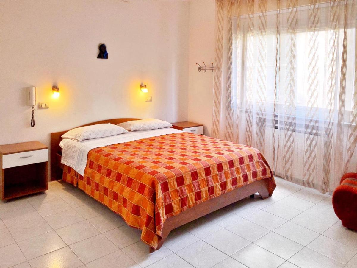 Tiziana Apartment Giardini Naxos Exterior foto
