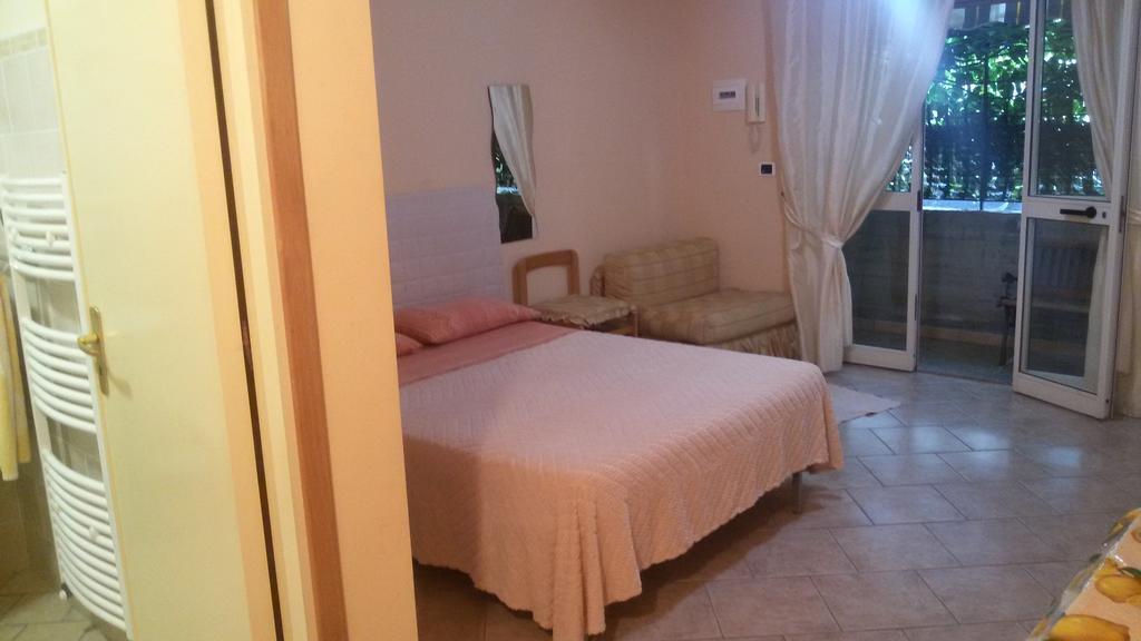 Tiziana Apartment Giardini Naxos Exterior foto